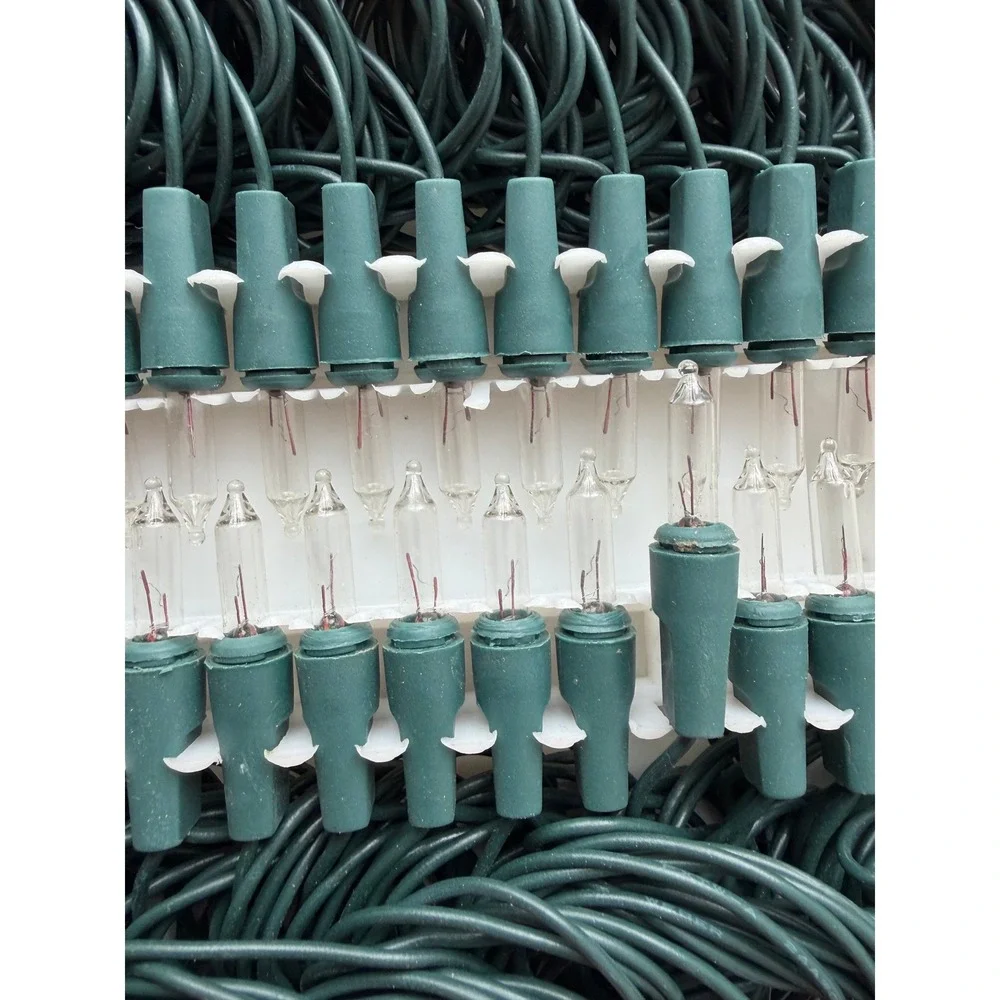 VTG Seasonal Specialties Chasing Christmas Lights 140ct‎ White Holiday Decor